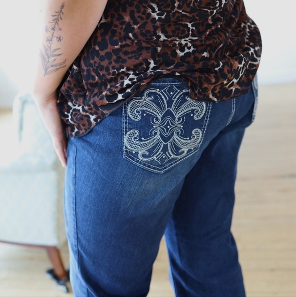 Size 22 Y2k Boot Cut Jean - Picture 2 of 3